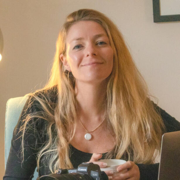 Portrait of Kitti's client, Louise Montgomery.